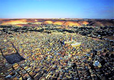 Visite du ministre de la Jeunesse aux colons de Ghardaïa