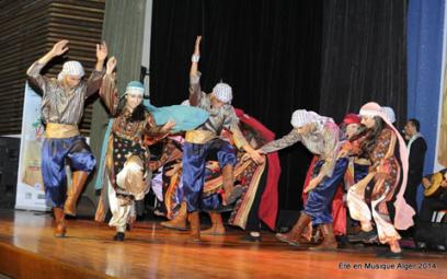 La troupe Assayel ambassadrice des arts populaires