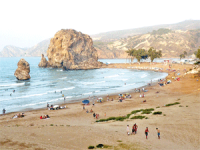 « Les deux s'urs » endurent le diktat de vacanciers indélicats