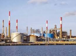 Face à la chute des recettes en hydrocarbures et à l'accroissement de la dépense publique, quelles incidences sur le Fonds de régulation des ...