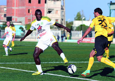 Faut-il arrêter le football en Algérie '