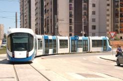 ترامواي العاصمة ملاذ المجانين والمتسولين