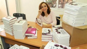 كاتبة مصرية تعتبر أعمال أحلام مستغانمي لا قيمة لها