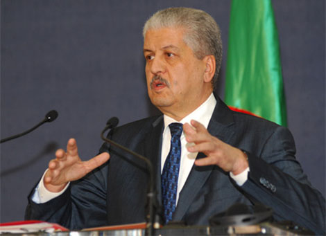 سلال يرأس اجتماع حكومي مع سلطات العاصمة