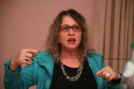 جميلة عراس تنعي كلبتها