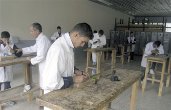 لفتح مناصب عمل تاهيلية بتلمسان