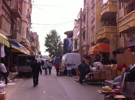 سلع و مواد محظورة بسوق دبي بالعلمة بسطيف