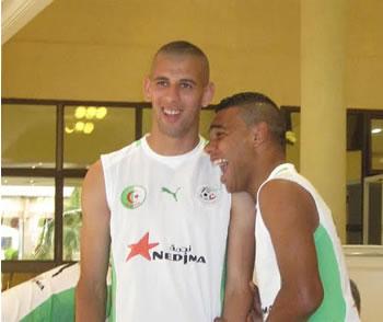 Les attaquants crachent du feu