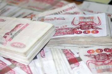 الإطاحة بعصابة مختصة في تزوير الأوراق النقدية والسرقة بسكيكدة