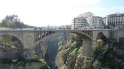 قسنطينة عاصمة الثقافة العربية تحتفي بتاريخ 