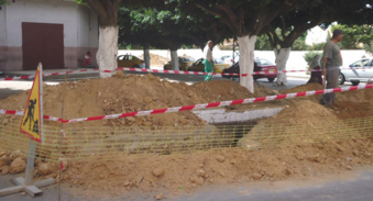 DOS D'ANE, ROUTES DEGRADEES ET DES ''TAXIEURS''' EN COLERE A MOSTAGANEM