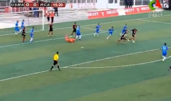 وفاة مناصر أثناء مباراة اتحاد العاصمة - أمل الأربعاء