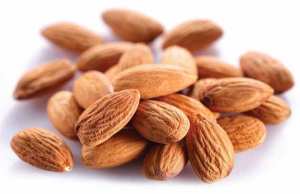 POURQUOI FAUT IL TREMPER VOS AMANDES ?