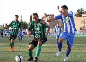 La JS Kabylie rejoint le CSC en tête