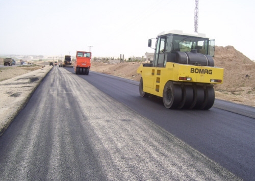 تيبازة..أصحاب المركبات مرتاحون لتعبيد الطريق الولائي 106 بين أحمر العين وسيدي راشد