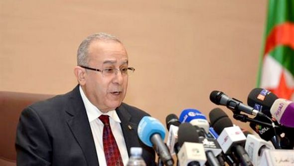 لعمامرة يصرح من العاصمة