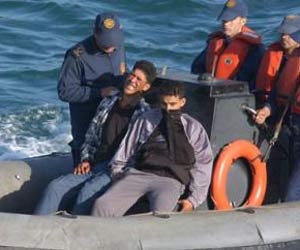 توقيف 15 حراڤا خلال مطاردة بحرية في عرض سواحل عنابة