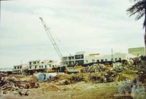 التكفل بالمرحلة الثالثة من إعادة بناء الشلف