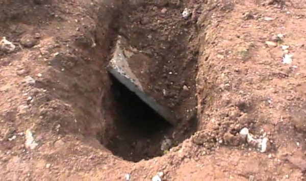 الاطاحة بالشخص المتورط في نبش القبور بالبيض