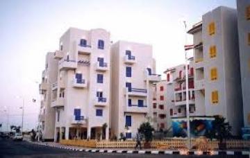 50 مستفيدا من السكن التساهمي يشمعون مقر بلدية تاغزوت في البويرة