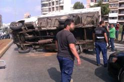 3 قتلى و6 جرحى في انقلاب شاحنة على سيارات بتيبازة