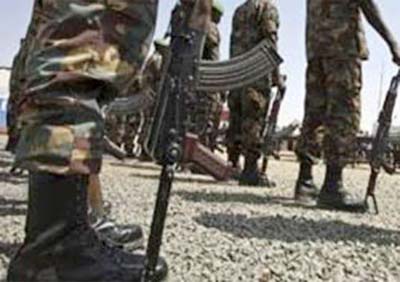 L'Armée nationale à pied d''uvre