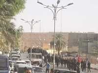 ILS PROTESTENT CONTRE LES CONDITIONS DE TRAVAIL