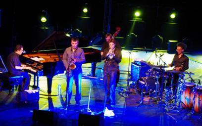 Au-delà du gouffre financier quel est véritablement l'impact social '