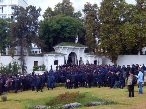 Fin de la rencontre Sellal - policiers sans resultats notables