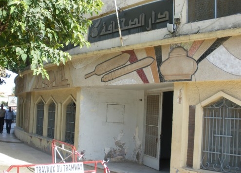 والي سيدي بلعباس يأمر بإعادة تهيئة وترميم دار الصحافة القديمة