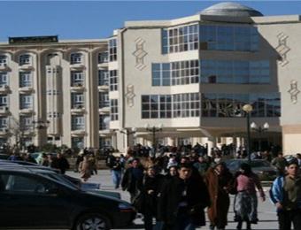 الماستر يُدخل طلبة العلوم الإنسانية بجامعة باتنة في احتجاج