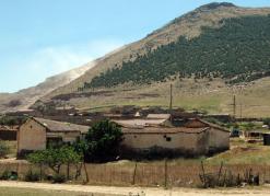 العزلة تنغص حياة قاطني الشحنة في بلدية أولاد يحيى بجيجل