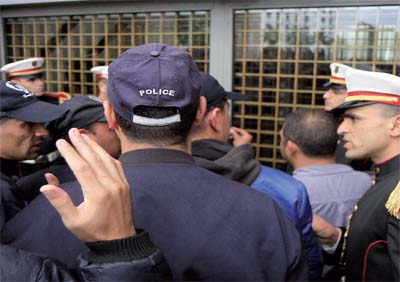 Le gouvernement satisfait plusieurs revendications socioprofessionnelles des policiers