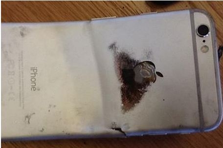 انفجار أوّل آي فون6 في جيب صاحبه محدثا له حروقا