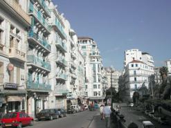 وسطاء باسم القانون يعرقلون تسوية 1500 سكن قديم بالعاصمة