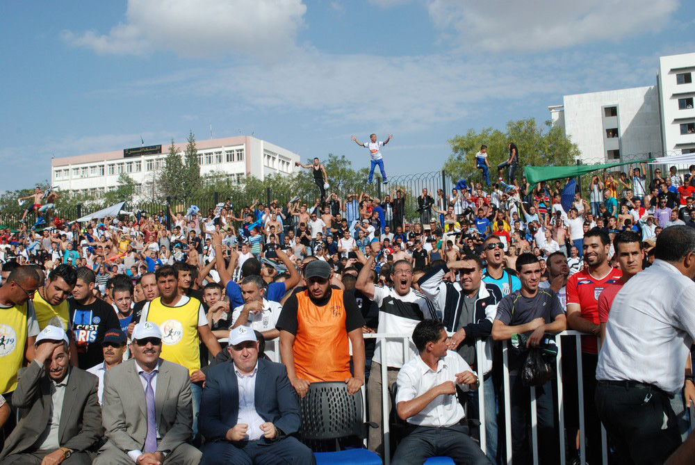 15 ألف تذكرة تباع في سطيف.. وعودة دمو تريح الطاقم الفني