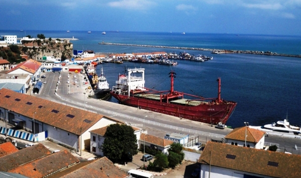 تهريب رؤوس الأموال عن طريق الاحتيال بالاستيراد بميناء بجاية