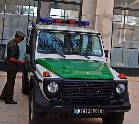 قايد صالح يدشن مركب سيارات 