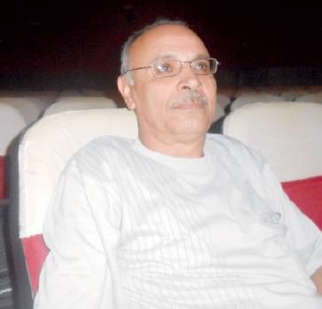 «Il faudrait avoir des films et des salles, le reste viendra»