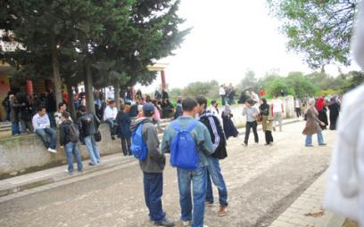 L'histoire mal desservie et mal servie