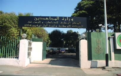 L'écriture de l'histoire, le défi historique de l'Algérie