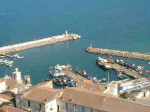 Port de stora et ses phares (balises) jetée Est