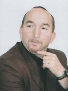 Brahim Tazaghart, DERRIERE 