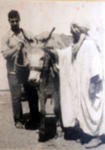 le vieillard et l’âne roux