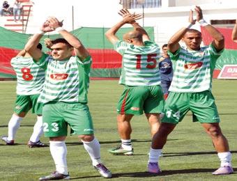 مبينقي يعود اليوم وسيكون جاهزا لمباراة سطيف