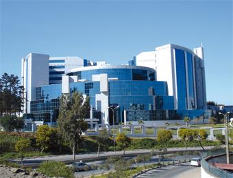 عمال وموظفو المالية بميلة يشنون وقفة إحتجاجية