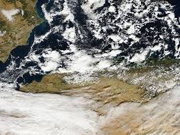 تساقط أولى الثلوج بتيارت ودرجات حرارة منخفضة