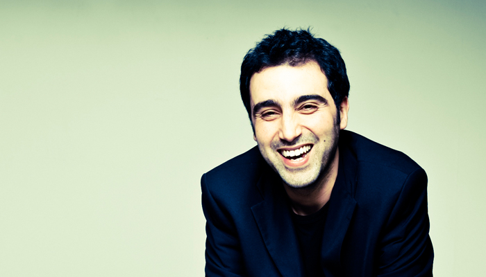 Anis Benhallak : 'On devrait valoriser nos artistes plutôt que de ne valoriser que les les artistes étrangers.'