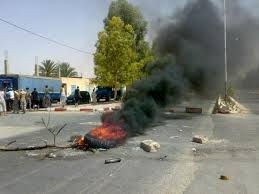 مواطنون بالصبحة بالشلف يغلقون طريقا وطنيا