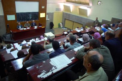 Les caciques résistent au rajeunissement des institutions